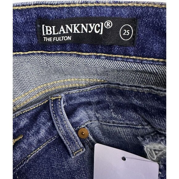 BLANKNYC Women's The Fulton Roll Up Distressed Denim Blue Shorts Size‎ 31 NWT - Picture 7 of 12